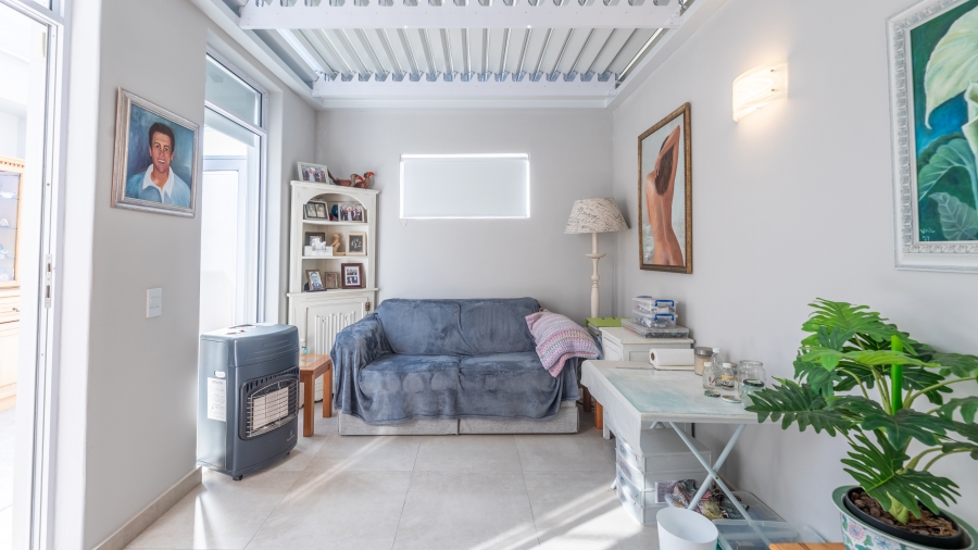 3 Bedroom Property for Sale in Bloubergstrand Western Cape